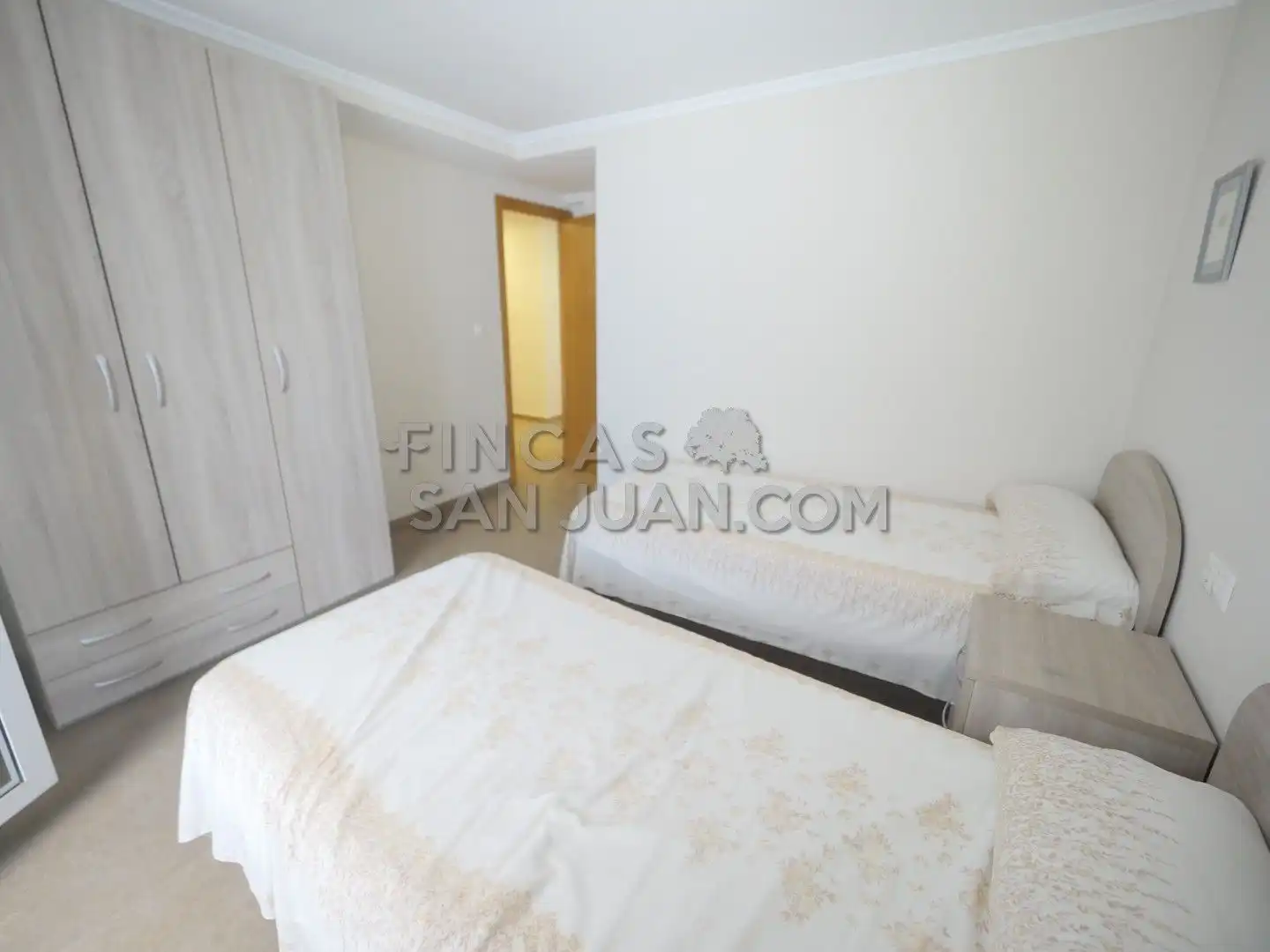Habitación de Piso de alquiler en Sant Joan d'Alacant con Aire acondicionado y Balcón