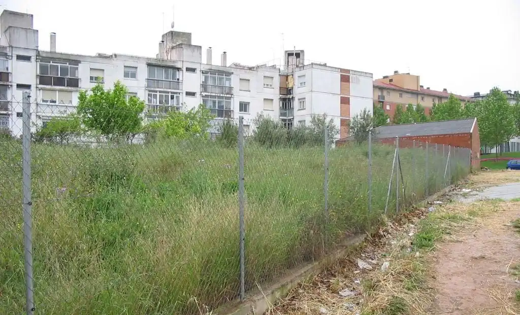 Wohnbaugrundstück zum Verkauf in de Ponent, imagen 3