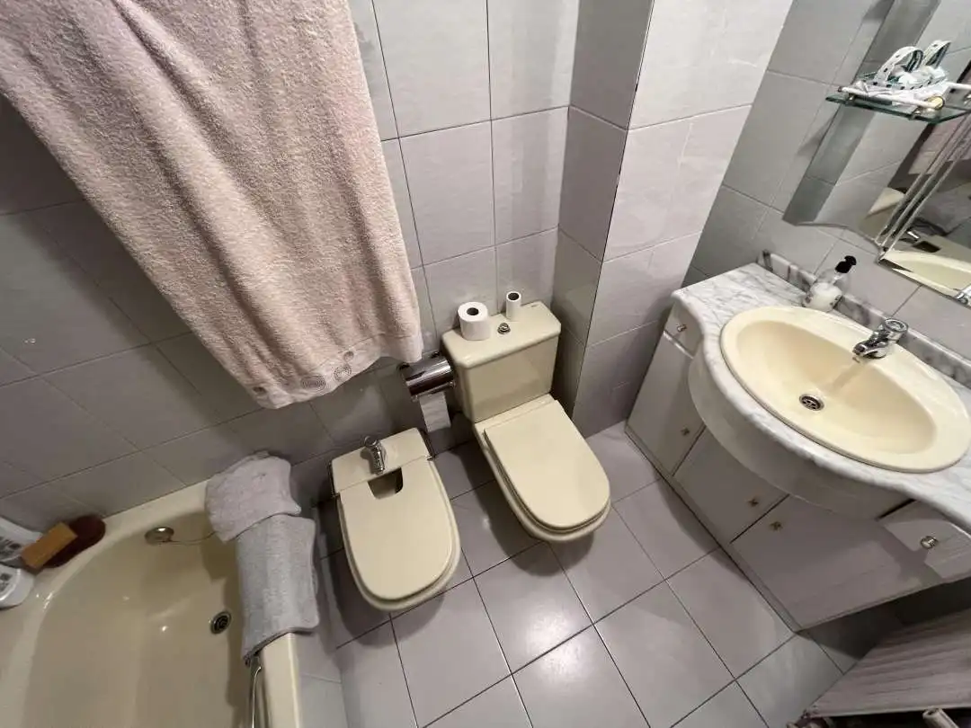 Baño de Piso en venta en Medina de Pomar con Calefacción, Trastero y Amueblado