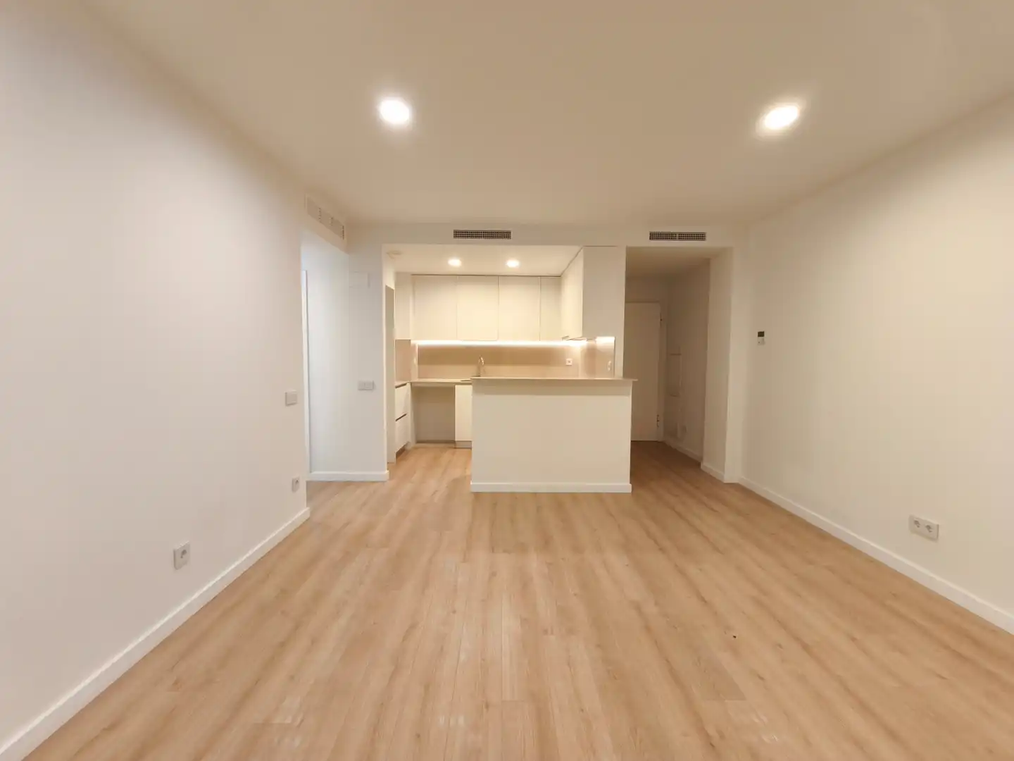 Piso en venta en Cornellà de Llobregat, Barcelona