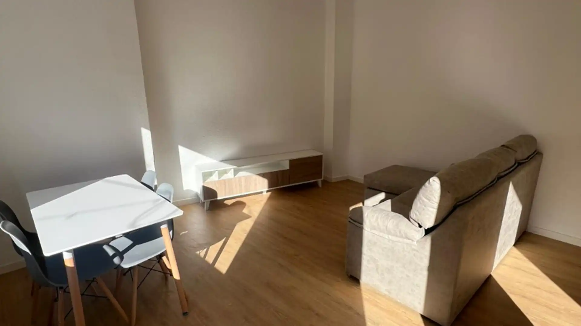 Wohnzimmer von Wohnung zur Miete in Caravaca de la Cruz mit Klimaanlage, Möbliert und Ofen