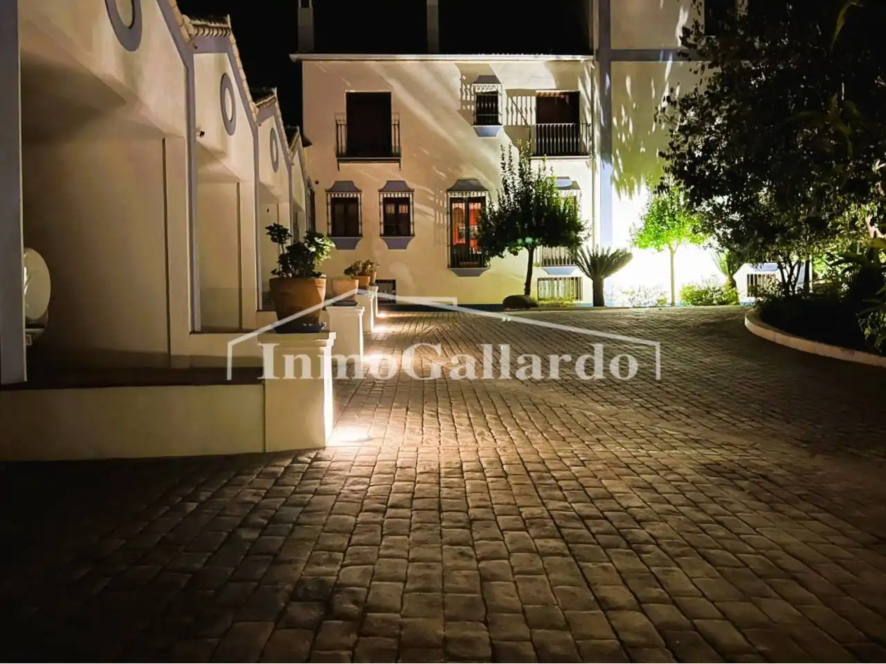 Exterior view of Buildings for sale in Lucena