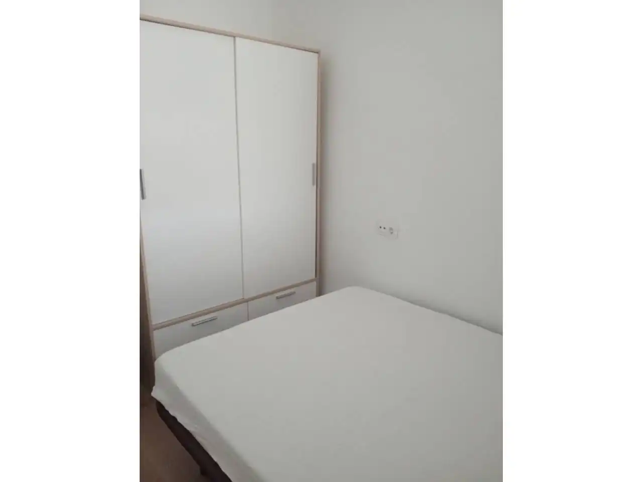 Schlafzimmer von Wohnung zur Miete in Madrid mit Heizung, Möbliert und Alarm