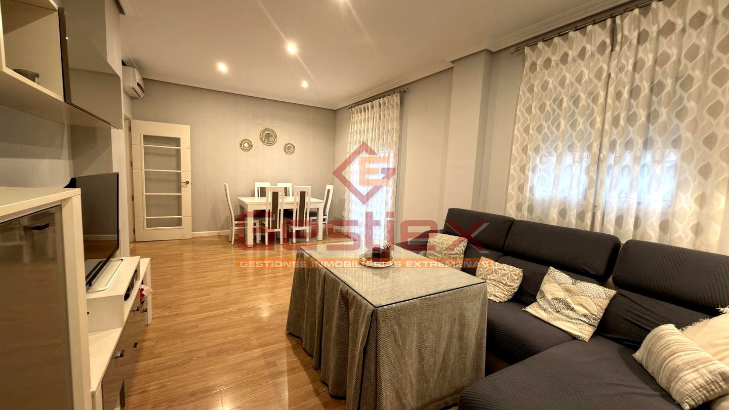 Vista exterior de Pis en venda en Almendralejo