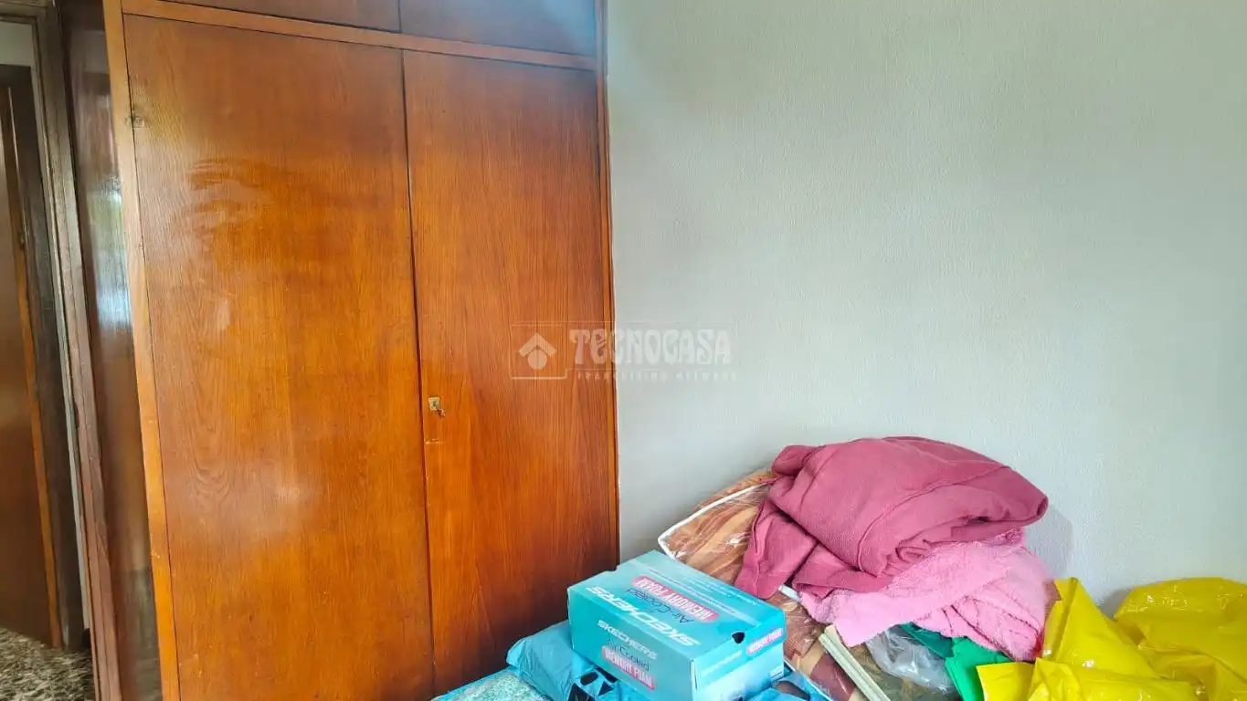 Bedroom of Flat for sale in Sevilla