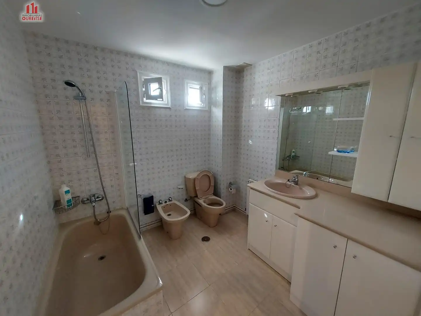 Baño de Piso en venta en Ourense Capital  con Calefacción y Balcón