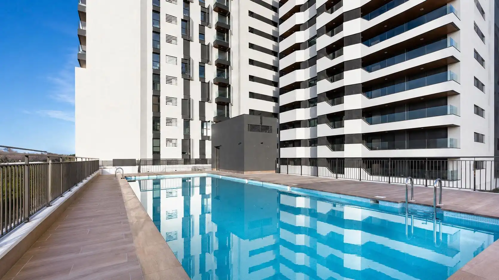 Schwimmbecken von Wohnung zur Miete in Valencia mit Klimaanlage, Terrasse und Balkon