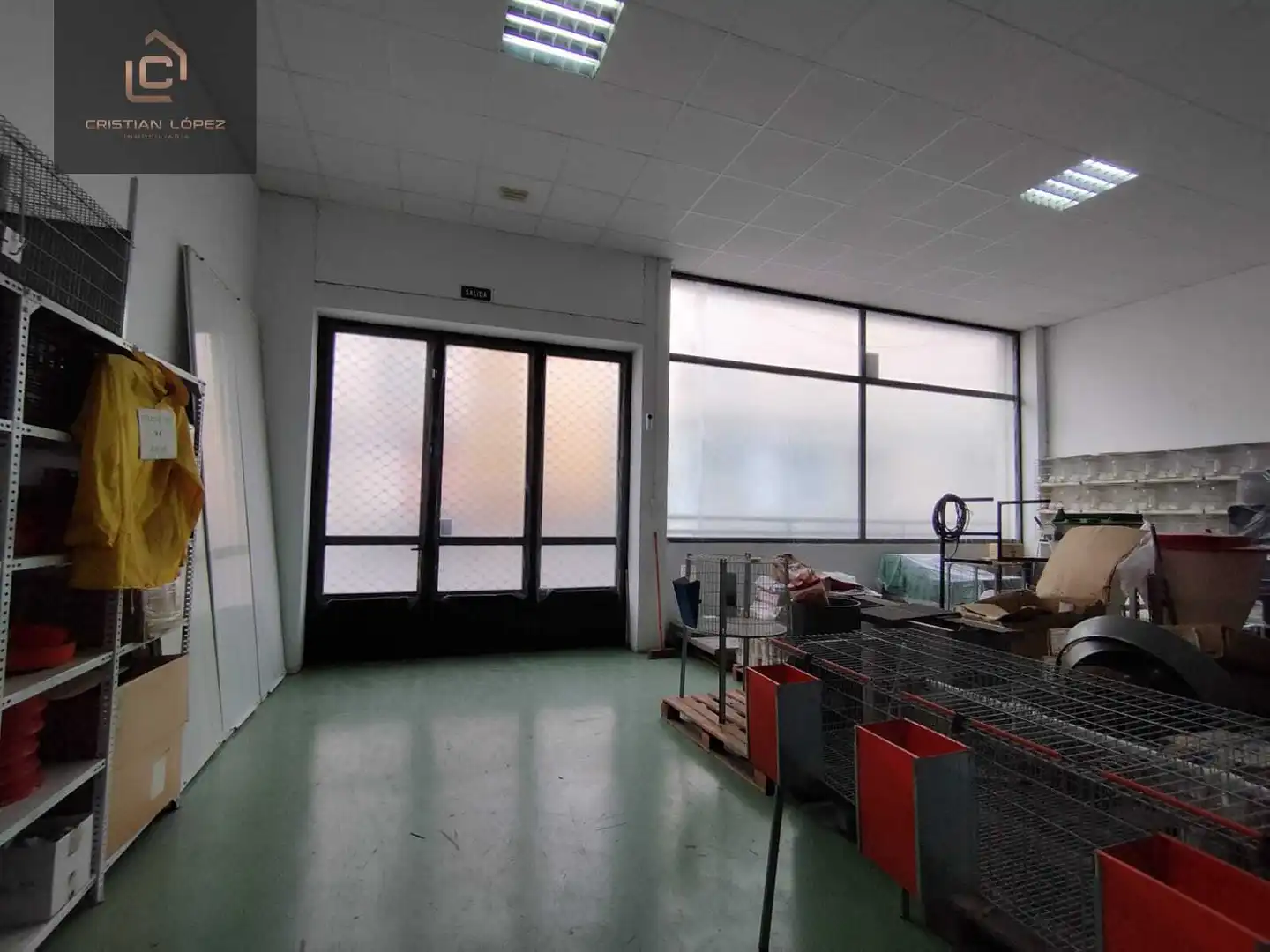 Local comercial en venta en Rúa Rosalía de Castro 23, imagen 4