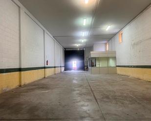 Industrial buildings to rent in Oleiros