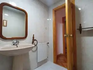 Bathroom of Detached homes for sale in Villanueva de la Cañada  with Air Conditioner, Heating and Private garden