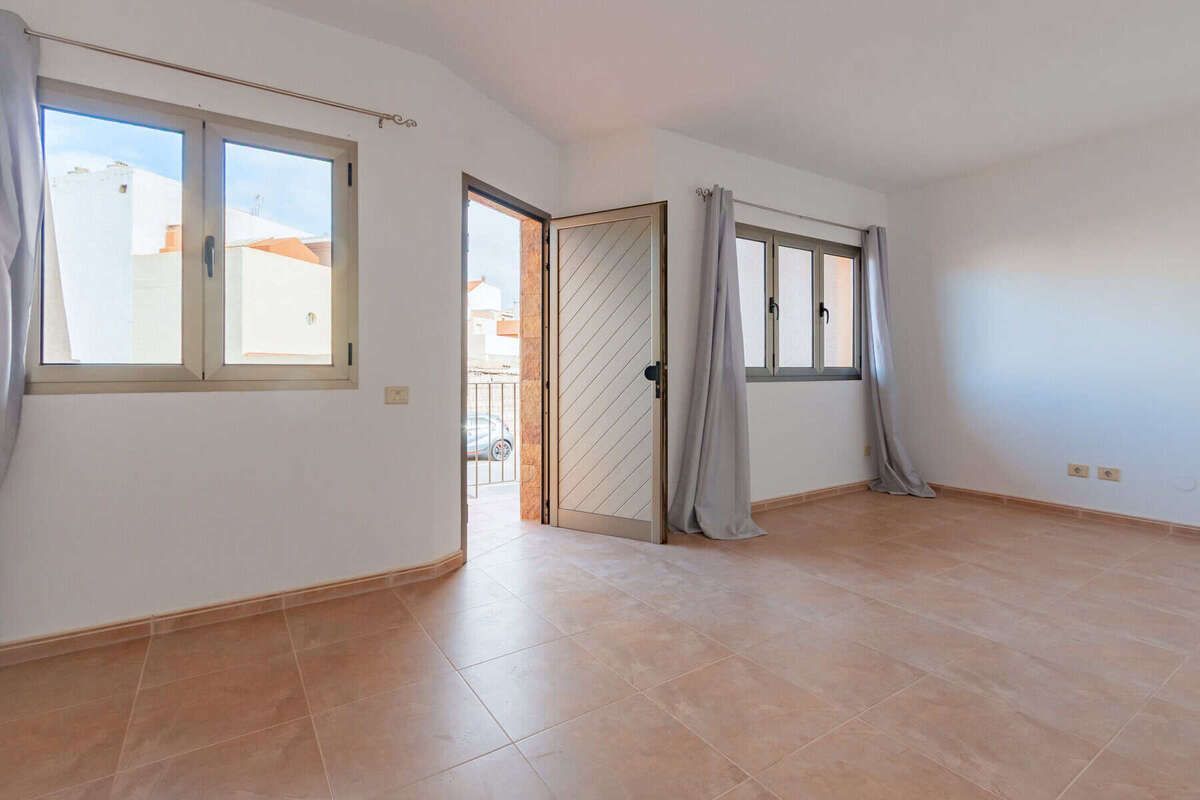 Duplex for sale in Santa Lucía de Tirajana  with Storage room