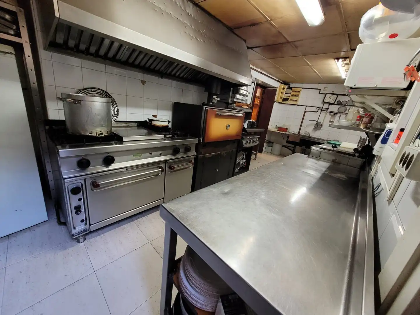 Cocina de Local en traspaso en Barcelona con Aire acondicionado, Calefacción y Amueblado