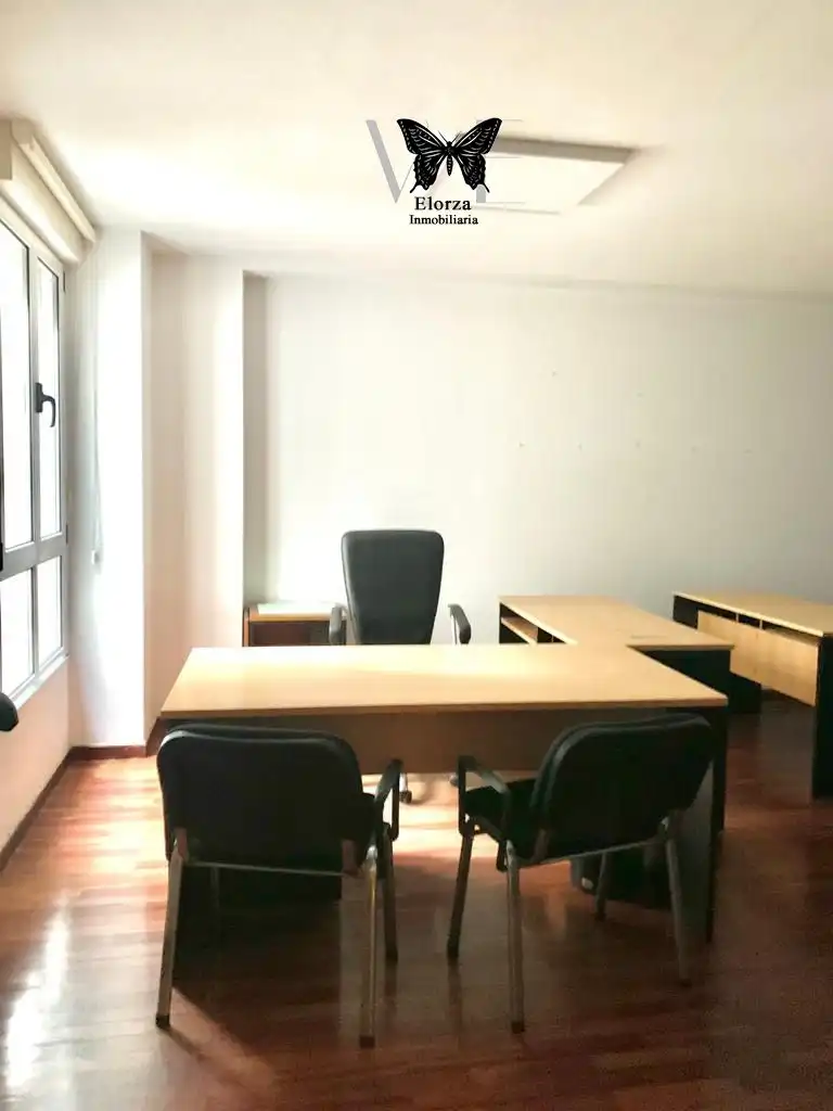 Oficina de lloguer a Centro - Casco Histórico, imagen 2
