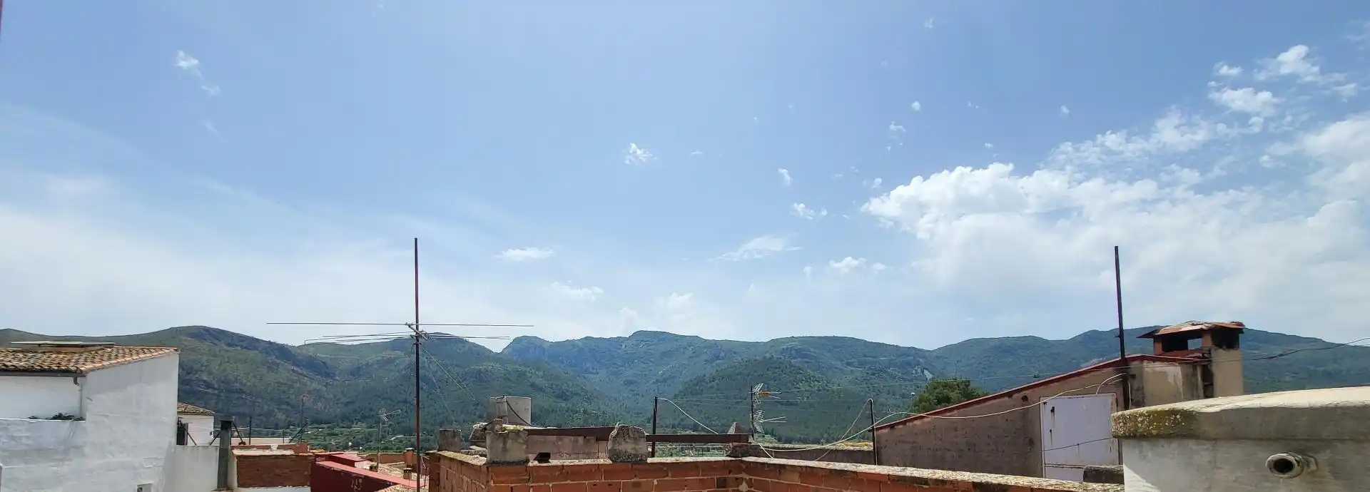 Vista exterior de Casa o xalet en venda en Montitxelvo / Montichelvo amb Aire condicionat, Calefacció i Terrassa