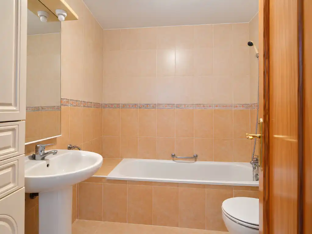 Bathroom of Flat for sale in Los Boliches 