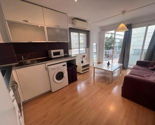 Sala d'estar de Apartament de lloguer en  Palma de Mallorca amb Aire condicionat, Moblat i Forn