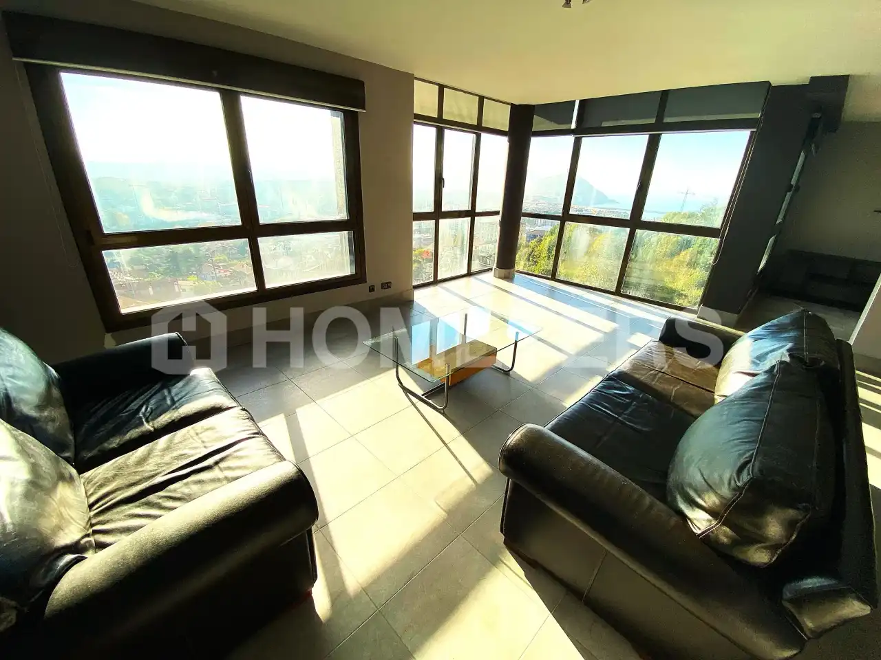 Wohnzimmer von Haus oder Chalet zum Verkauf in Donostia - San Sebastián  mit Privatgarten, Terrasse und Abstellraum