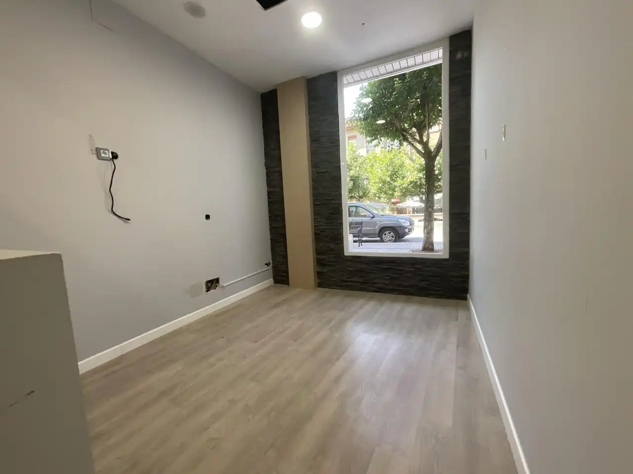 Local comercial de lloguer a Avenida Juan Carlos I, imagen 6