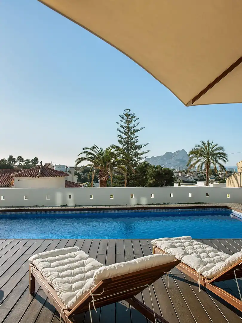 Swimming pool of Houses for sale in Calpe / Calp  with Air Conditioner, Heating and Private garden