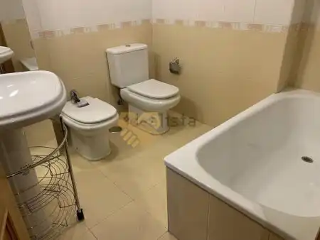 Bany de Apartament en venda en Rollo - Puente Ladrillo