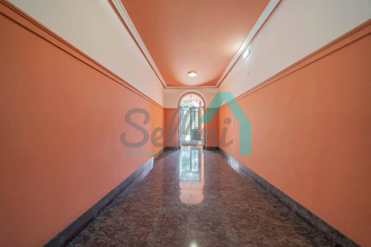 Study for rent in Oviedo   with Heating, Parquet flooring and Furnished