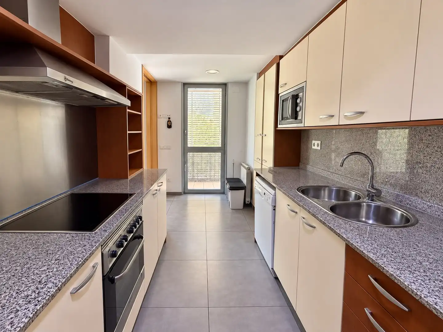 Piso con piscina en venta en Carrer de Josep Pla, imagen 11