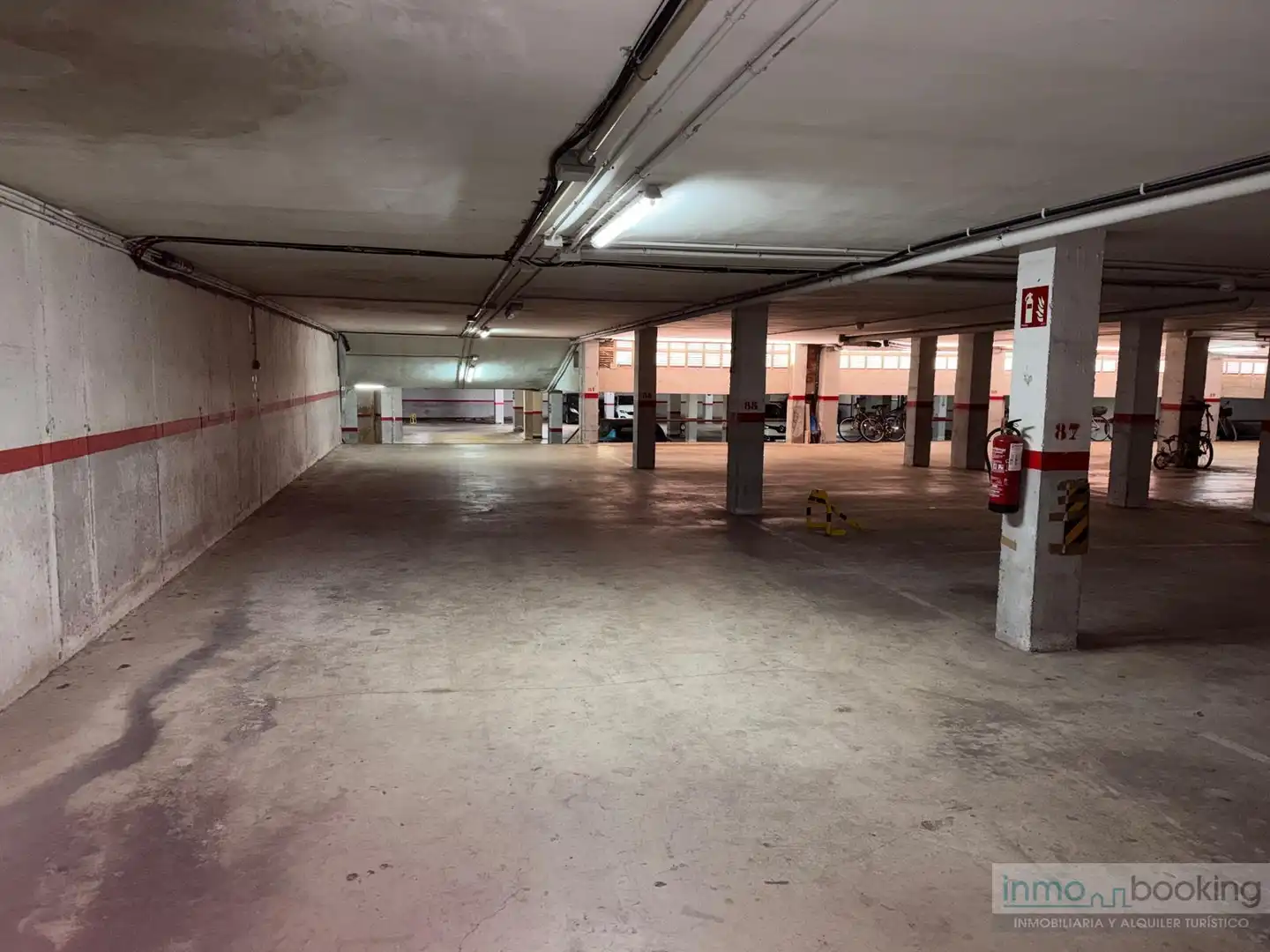 Parkplatz von Wohnungen zum Verkauf in Salou mit Klimaanlage, Heizung und Terrasse