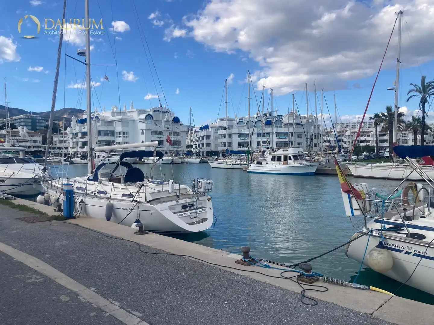Vista exterior de Casa adosada en venta en Benalmádena con Aire acondicionado, Calefacción y Trastero
