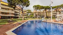 Swimming pool of Apartment for sale in Gavà  with Air Conditioner, Heating and Private garden