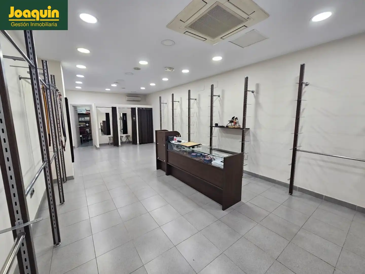 Commercial properties for rent in Córdoba  with Air Conditioner