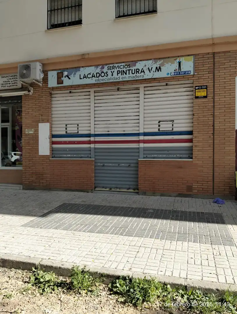 Local de lloguer a Colores - Entreparques