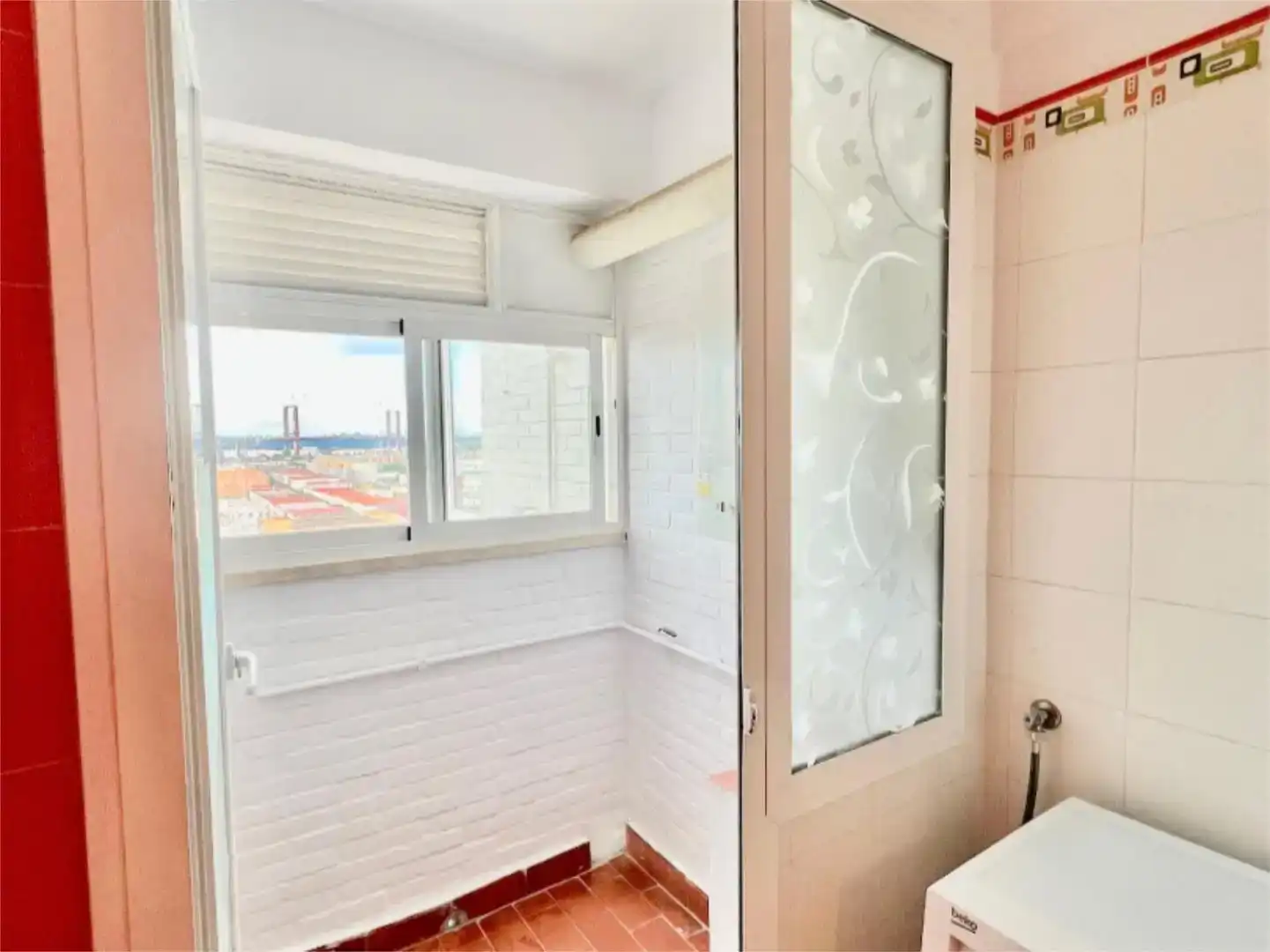 Badezimmer von Wohnung zur Miete in Sevilla mit Klimaanlage
