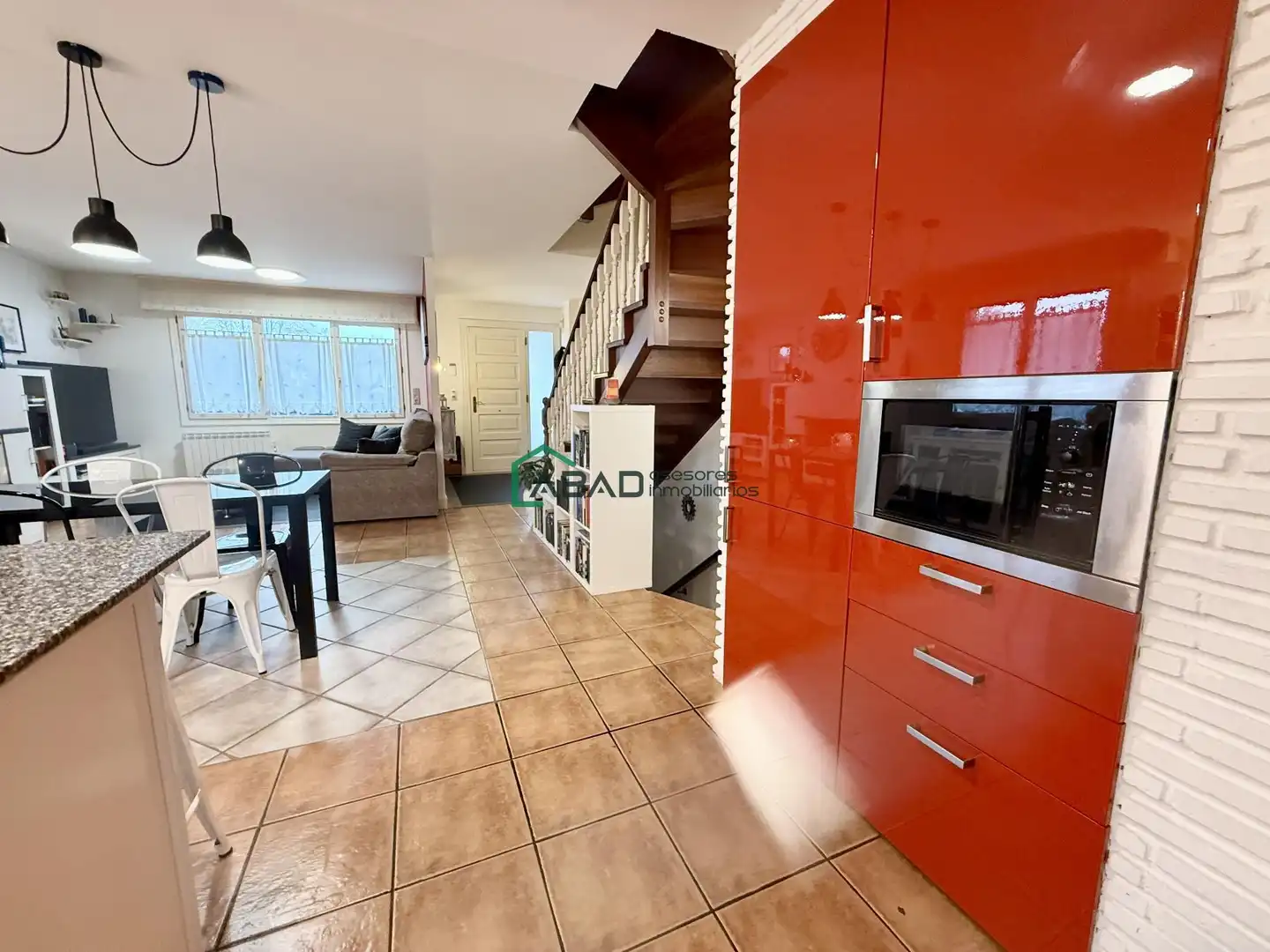 Vista exterior de Casa o xalet en venda en Amorebieta-Etxano amb Calefacció, Terrassa i Traster
