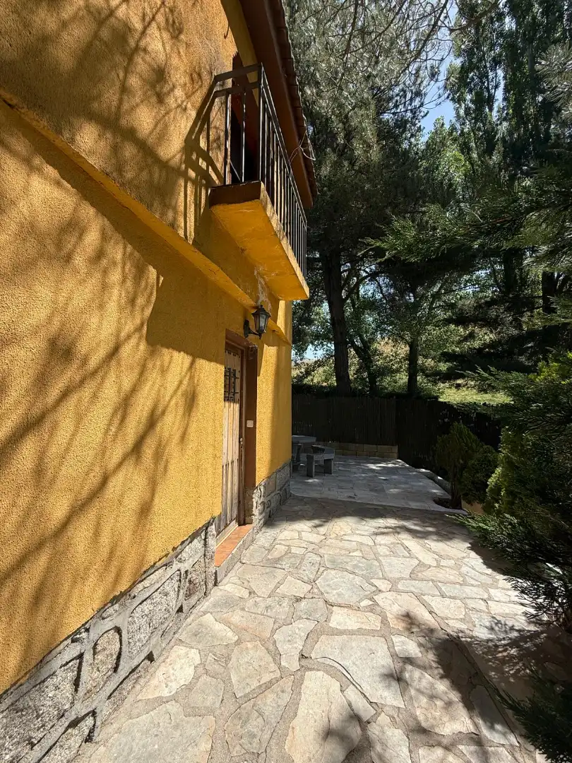 Vista exterior de Casa o xalet en venda en Cepeda la Mora amb Calefacció, Jardí privat i Traster