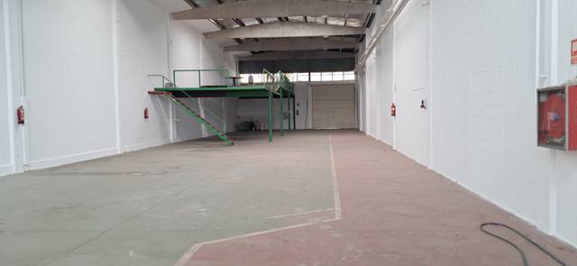 Nave industrial en Alquiler en Carrer Rectoria de Collsabadell en Llinars del Vallès