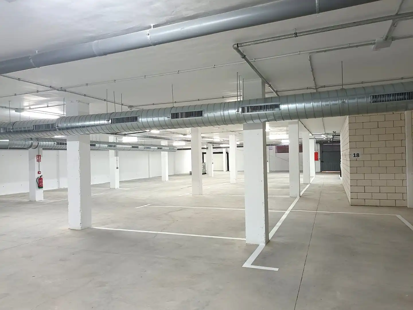Aparcamiento con ascensor en venta en Sur, imagen 4