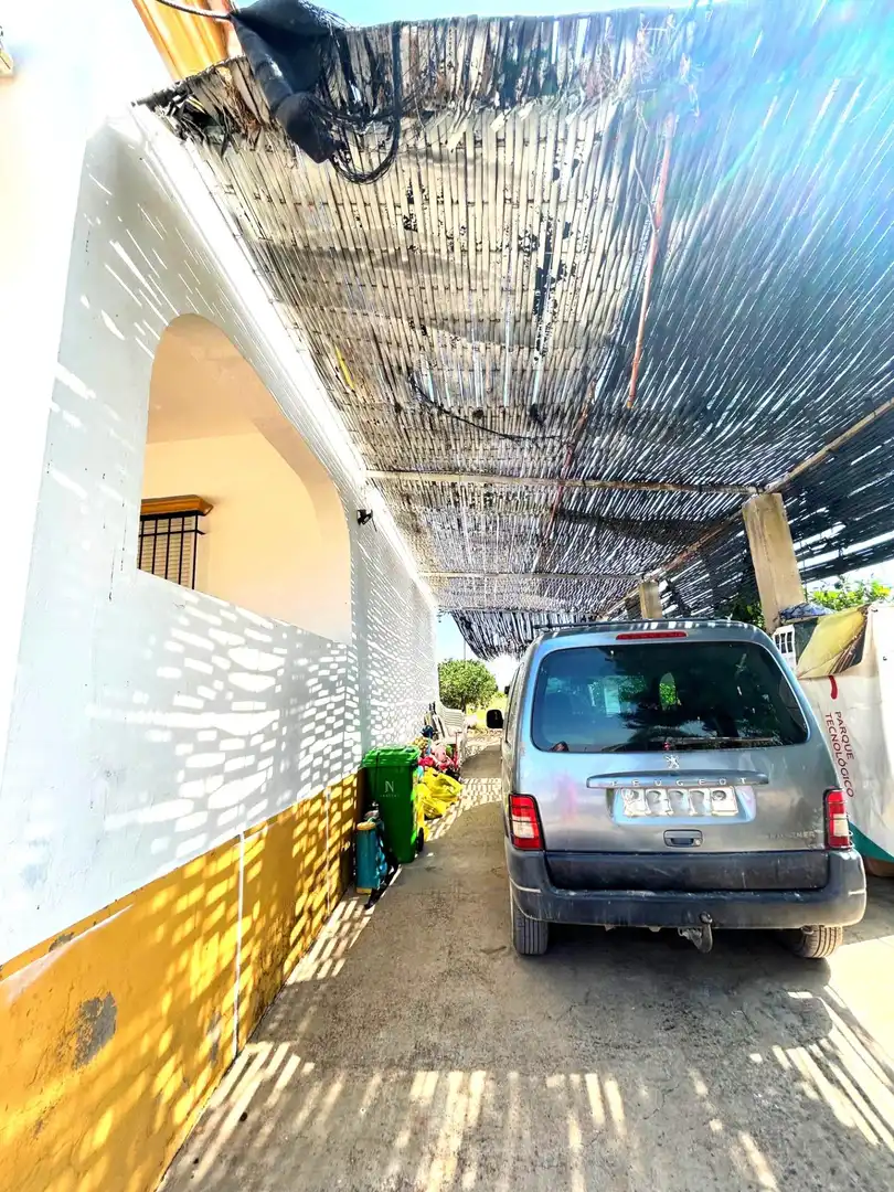 Vista exterior de Finca rústica en venta en Cantillana con Aire acondicionado, Terraza y Piscina