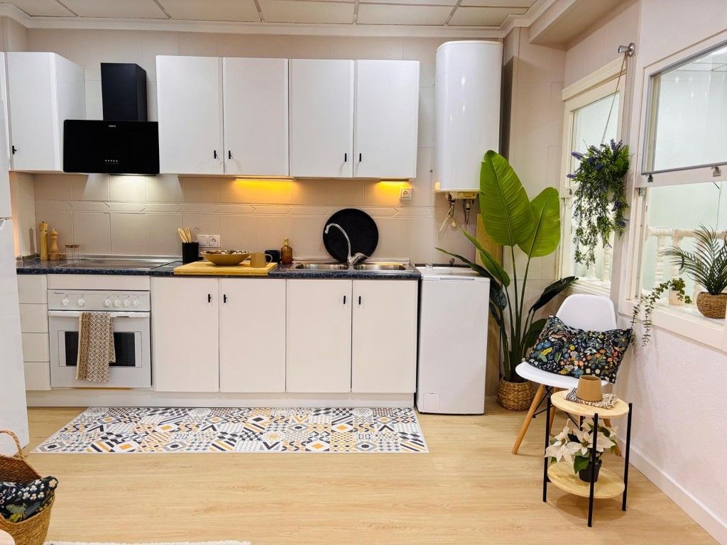 Cocina de Apartamento en venta en Torrevieja con Aire acondicionado