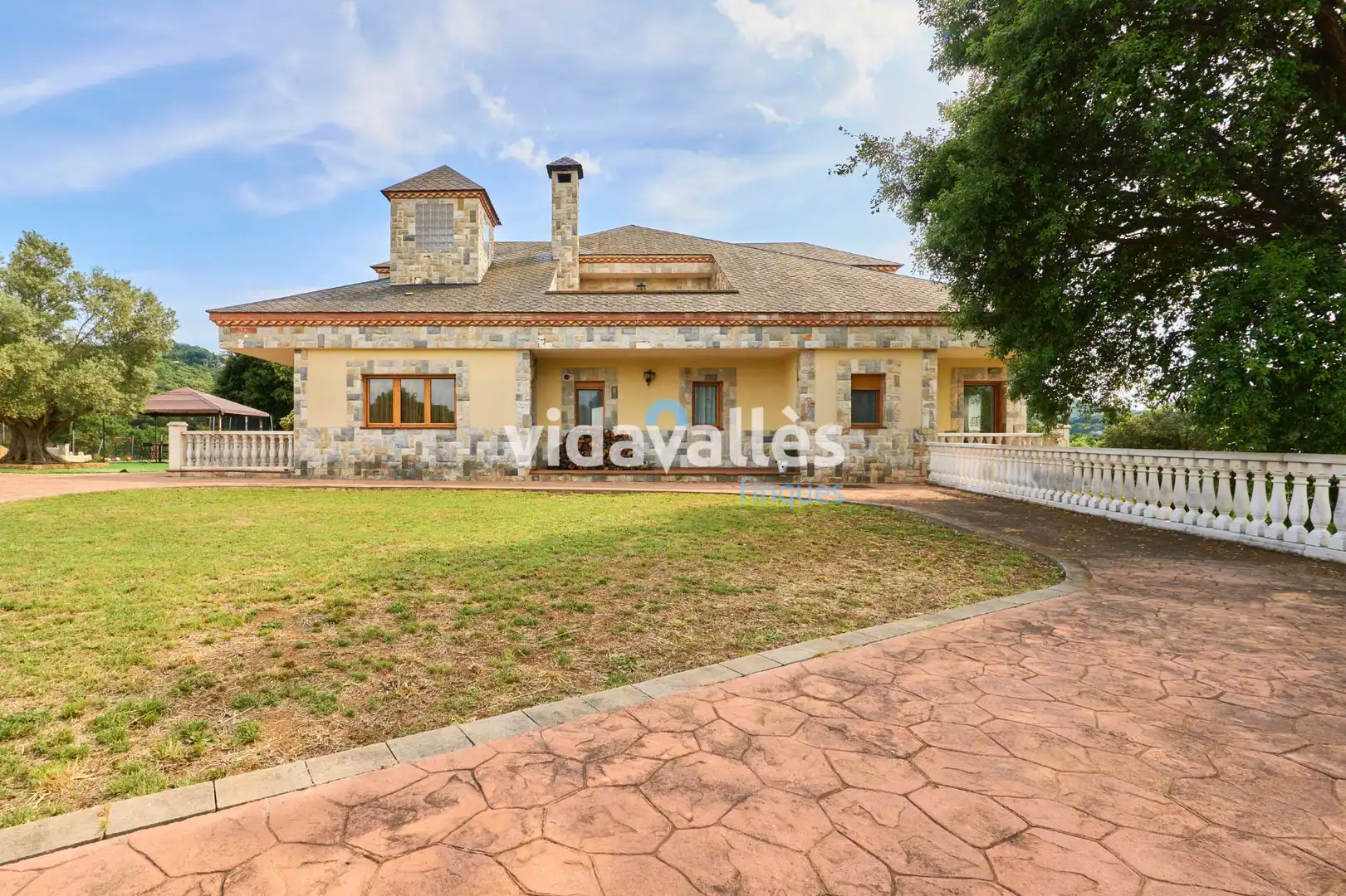 Vista exterior de Casa o chalet en venta en Sant Celoni con Aire acondicionado, Calefacción y Jardín privado