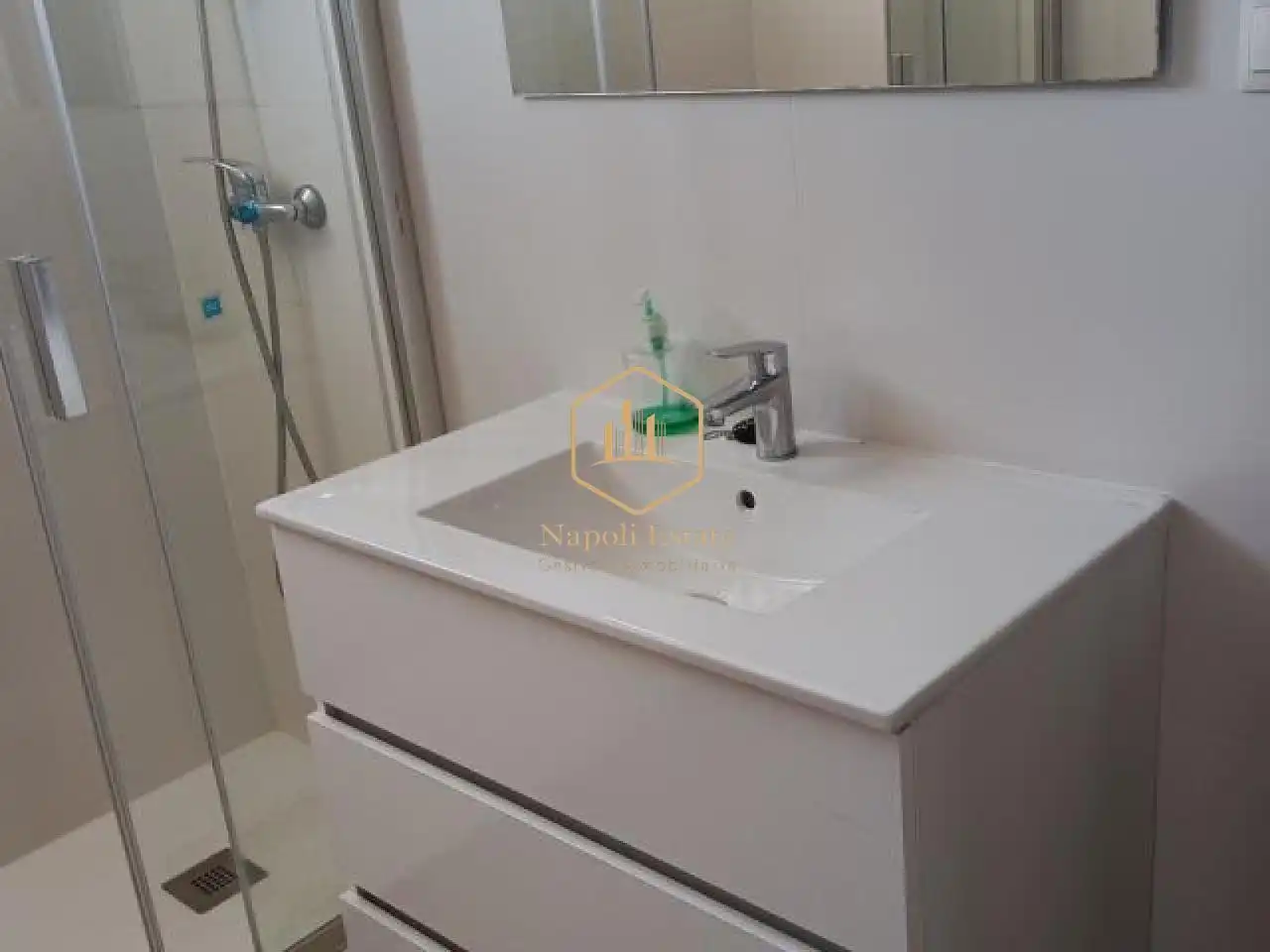 Badezimmer von Wohnung zur Miete in Carretera de Cádiz