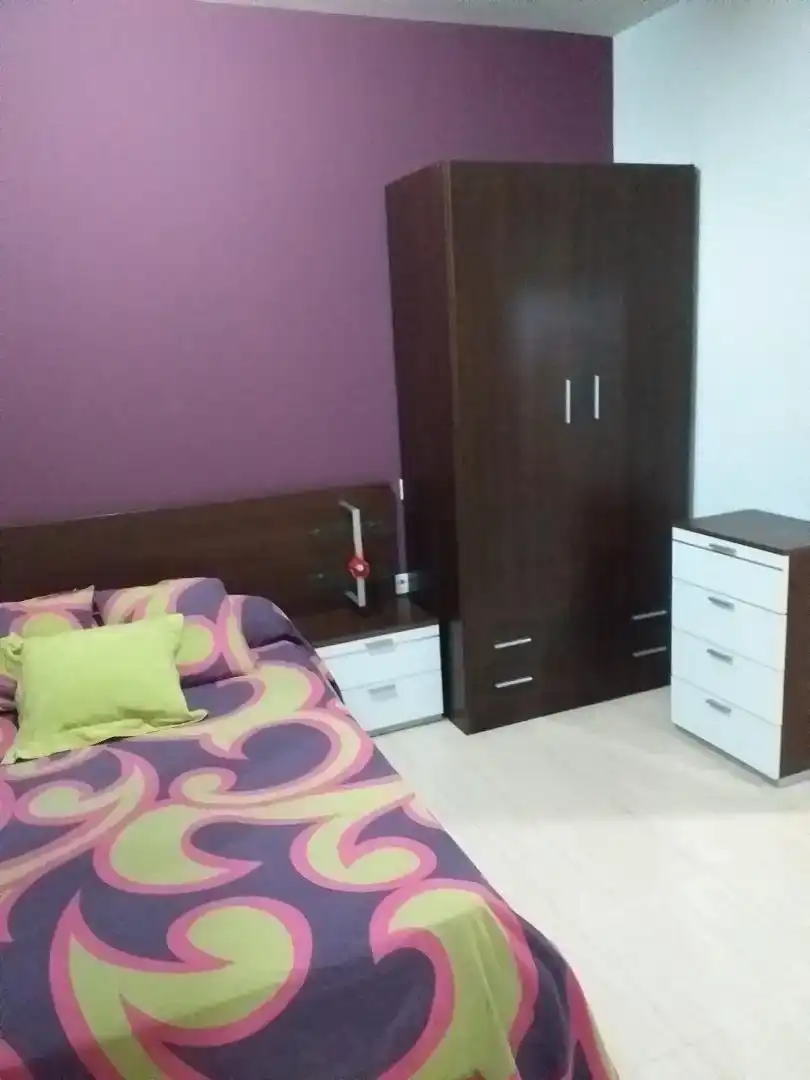 Schlafzimmer von Wohnung zur Miete in Badajoz Capital mit Klimaanlage
