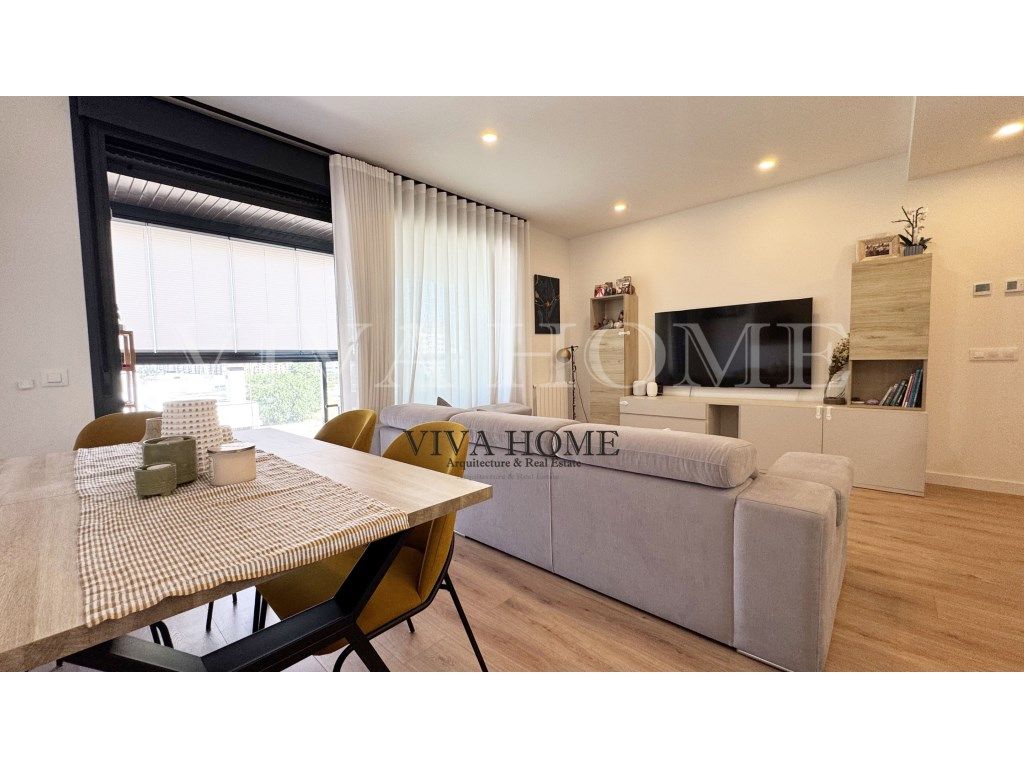 Living room of Flat for sale in  Madrid Capital