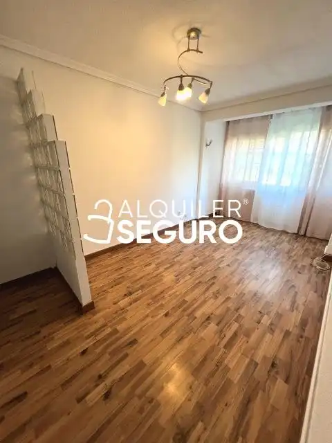 Flat for rent in de Hernán Cortés, Descubridores - Escritores
