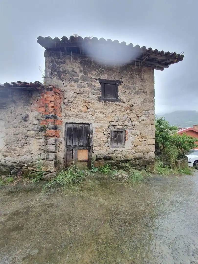 Casa en venda a Candamo