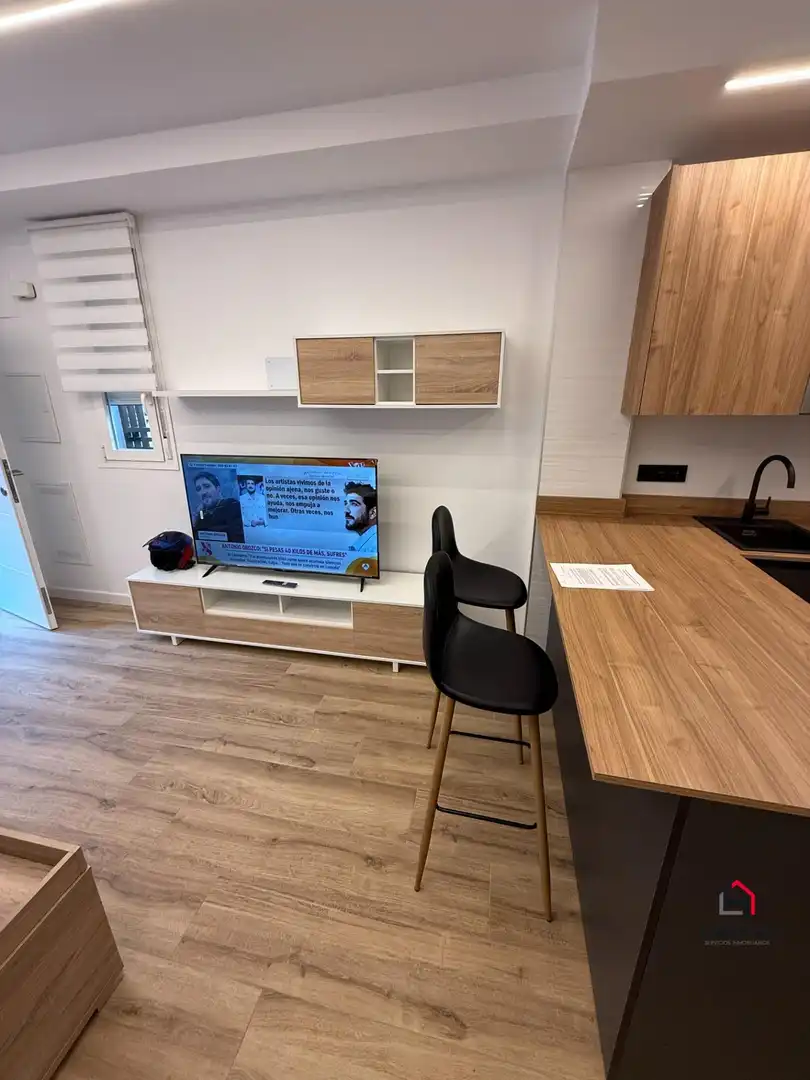 Sala d'estar de Apartament de lloguer en Córdoba amb Aire condicionat, Calefacció i Moblat