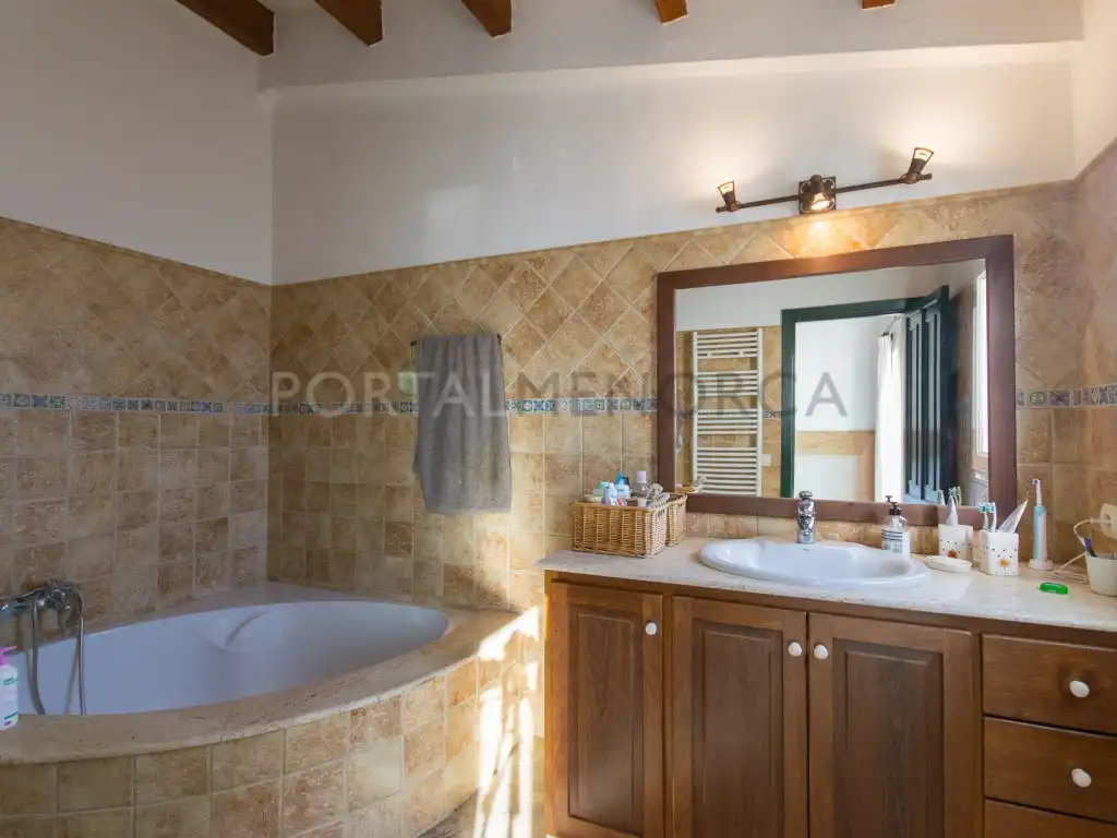 Bathroom of Houses for sale in Es Mercadal  with Air Conditioner and Terrace