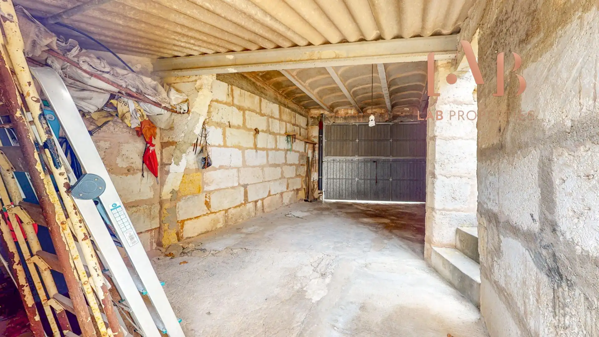 Houses for sale in Llubí  with Private garden and Terrace