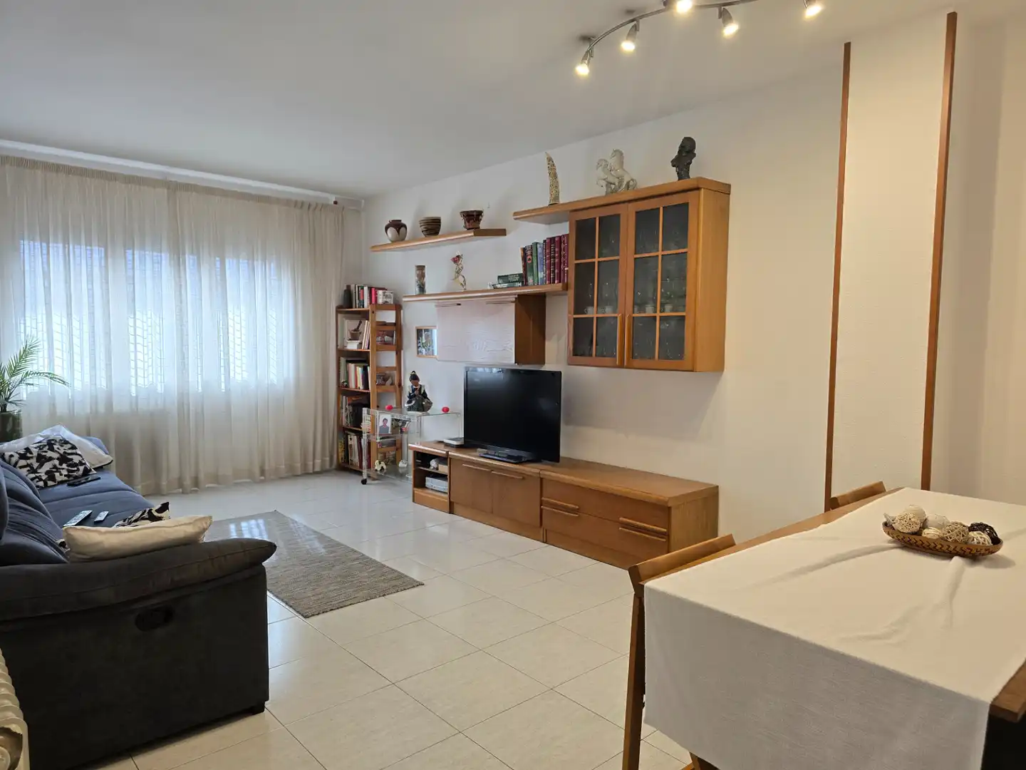 Bajo con ascensor en venta en Centre - Sant Oleguer, imagen 4