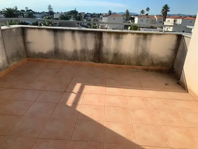 Casa adosada en venda a Casco Urbano