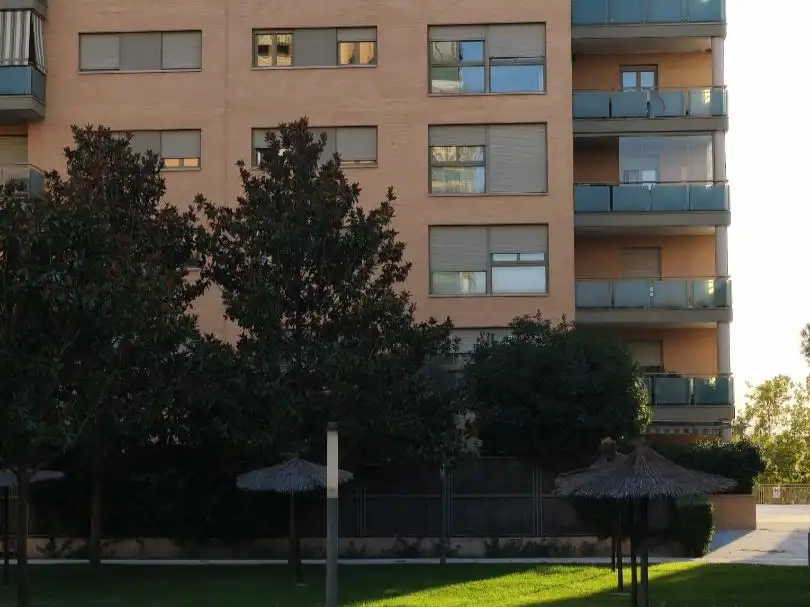 Exterior view of Flat for rent in Urbanizaciones